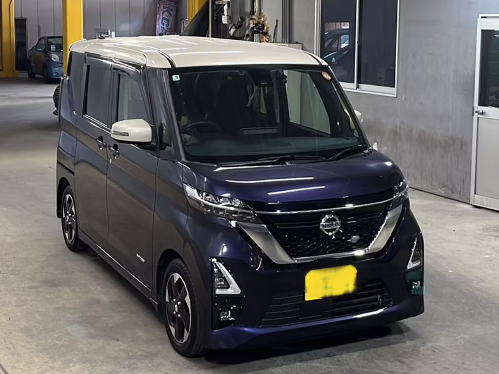 NISSAN ROOX