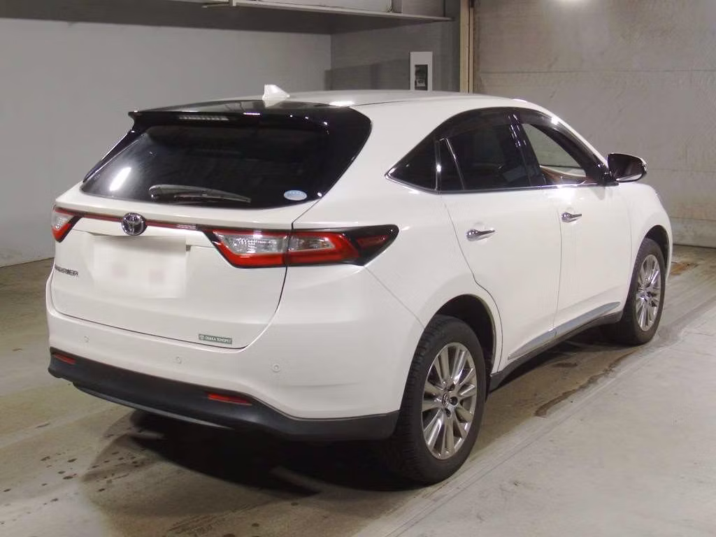 TOYOTA HARRIER