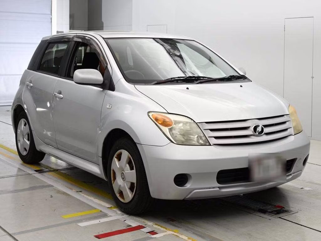 TOYOTA IST