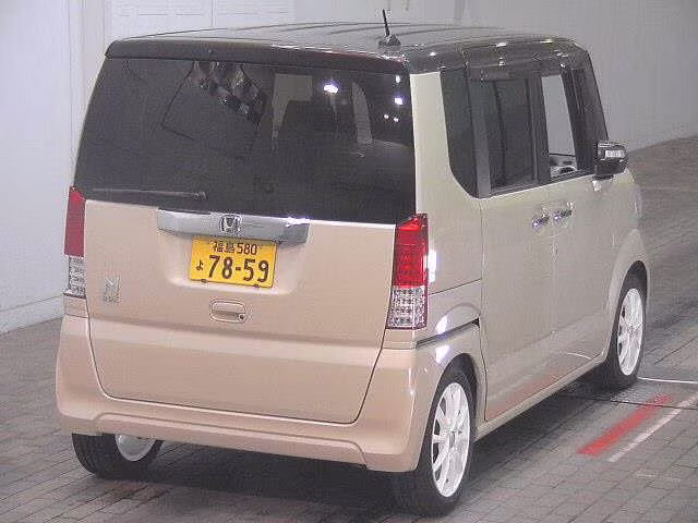 HONDA N-BOX