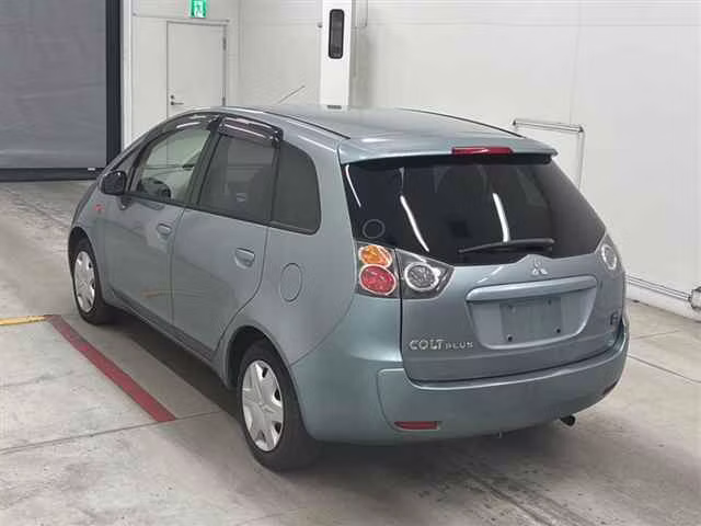 MITSUBISHI COLT PLUS