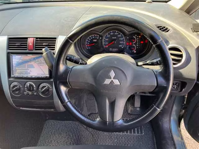 MITSUBISHI COLT PLUS