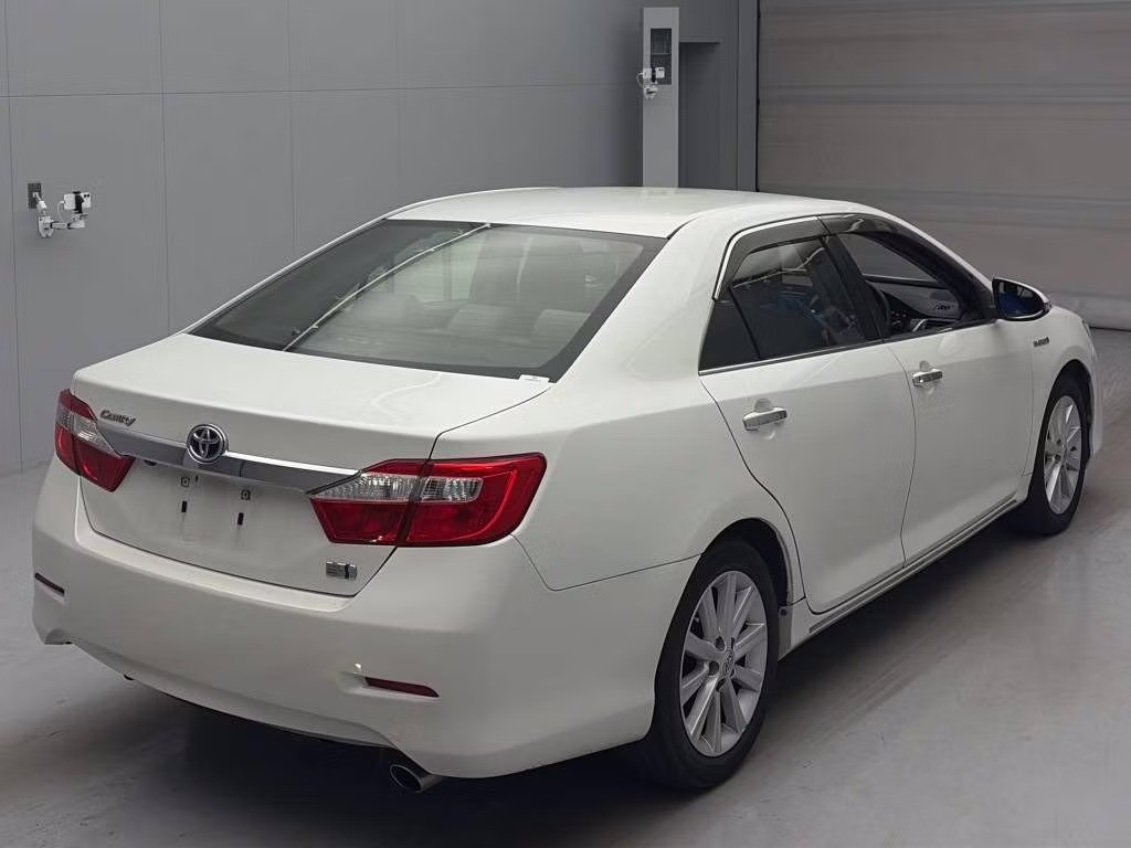 TOYOTA CAMRY