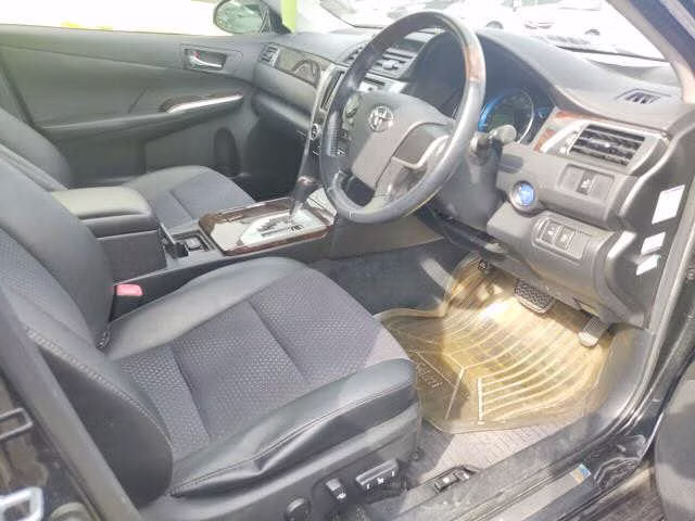 TOYOTA CAMRY