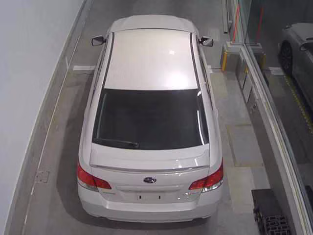 SUBARU LEGACY B4