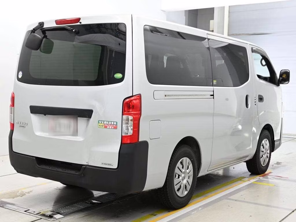 NISSAN NV350 CARAVAN
