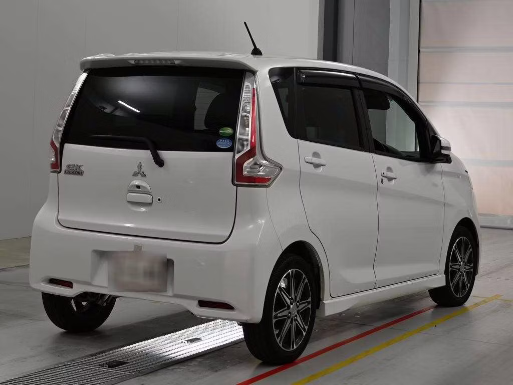 MITSUBISHI EK CUSTOM