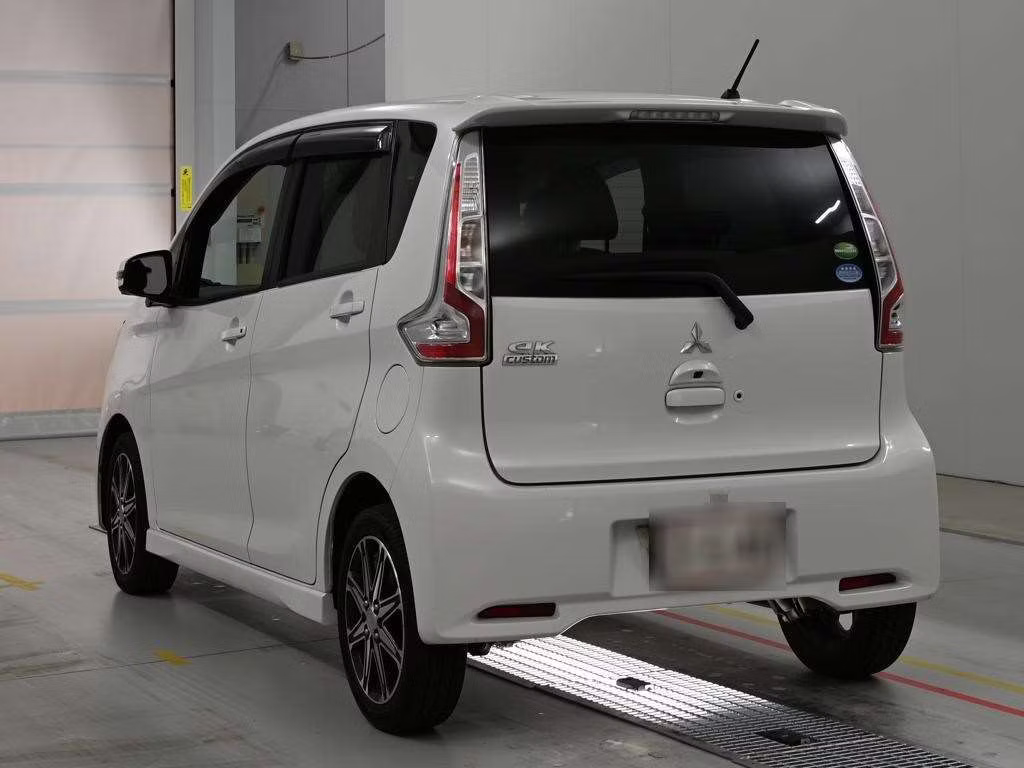 MITSUBISHI EK CUSTOM