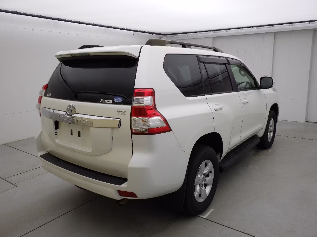 TOYOTA LAND CRUISER PRADO