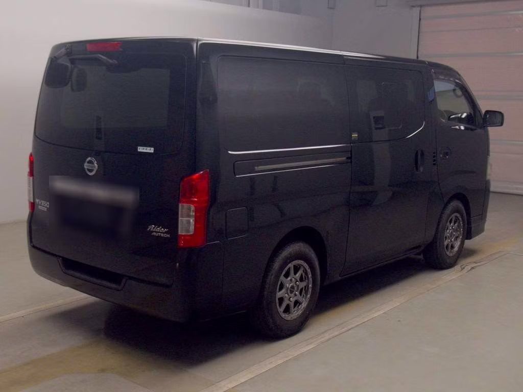 NISSAN NV350 CARAVAN