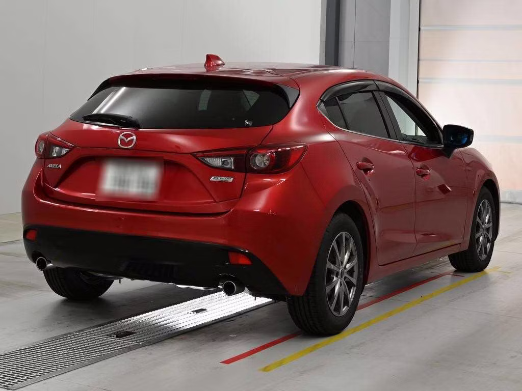 MAZDA AXELA