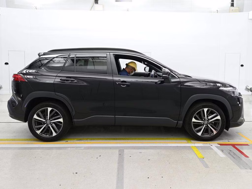 TOYOTA COROLLA CROSS