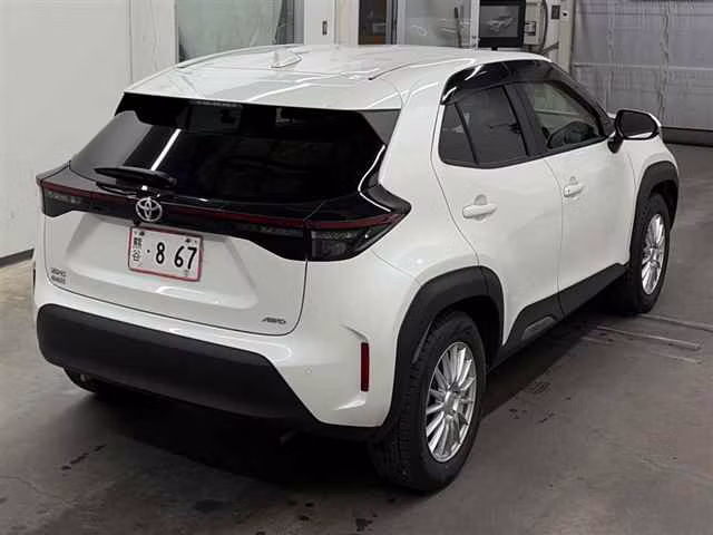 TOYOTA YARIS CROSS
