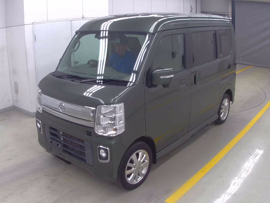 NISSAN NV100 CLIPPER