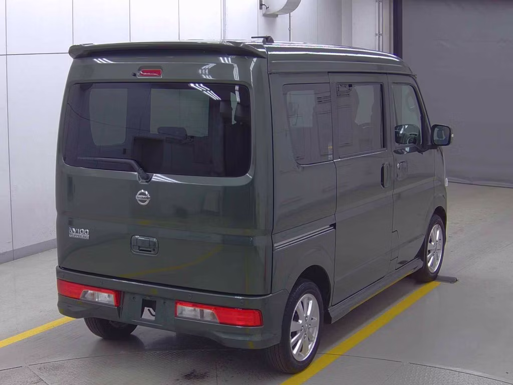 NISSAN NV100 CLIPPER