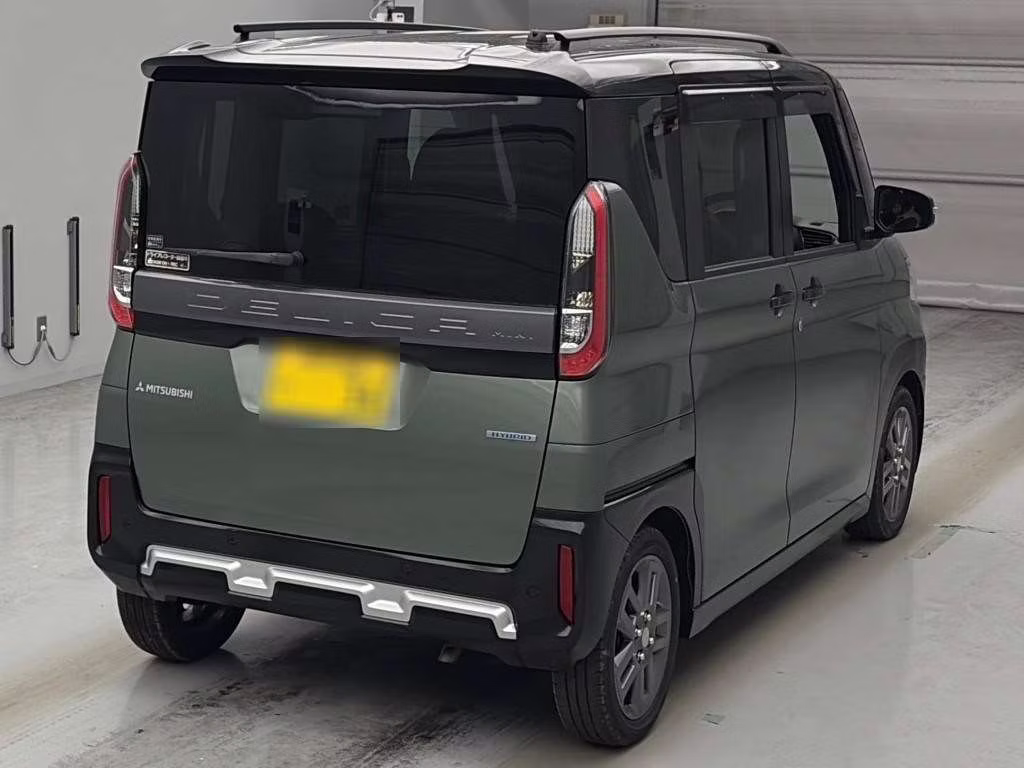 MITSUBISHI DELICA MINI