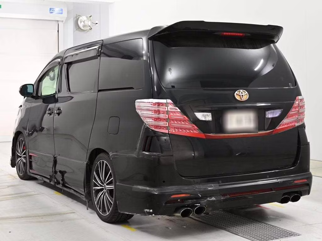 TOYOTA VELLFIRE