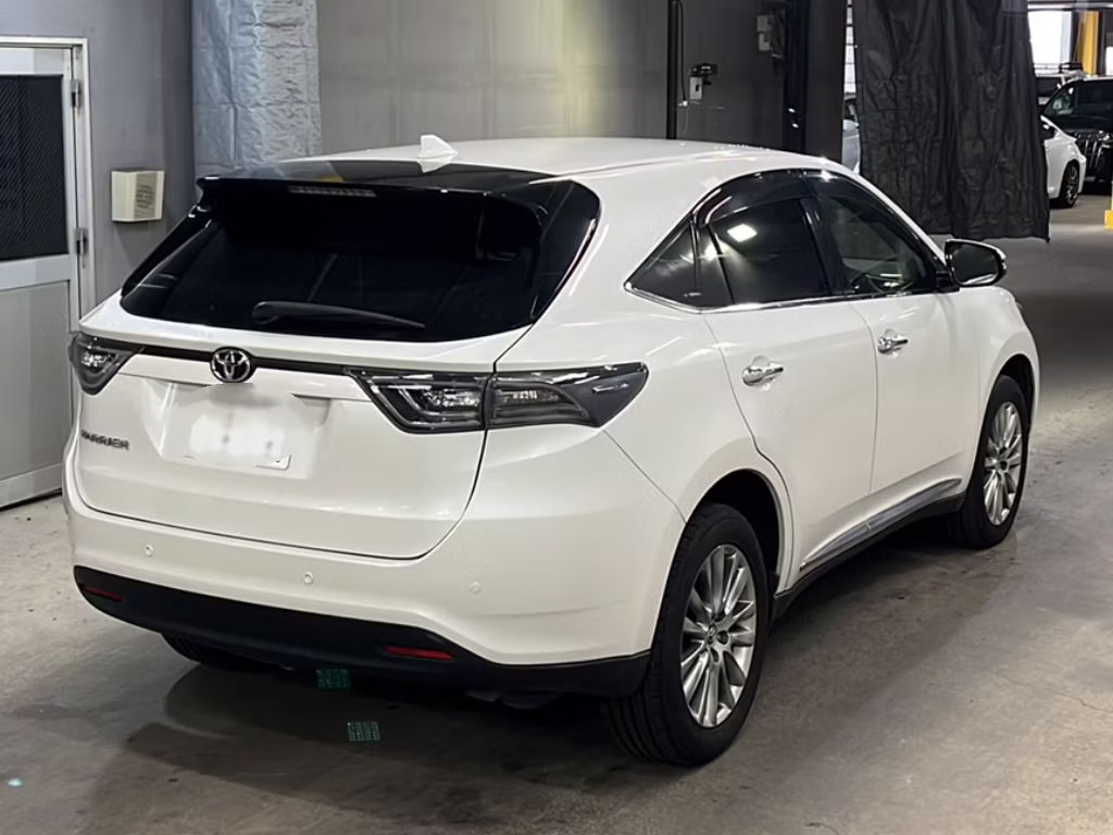 TOYOTA HARRIER