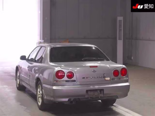 NISSAN SKYLINE