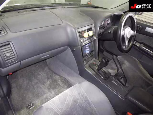 NISSAN SKYLINE