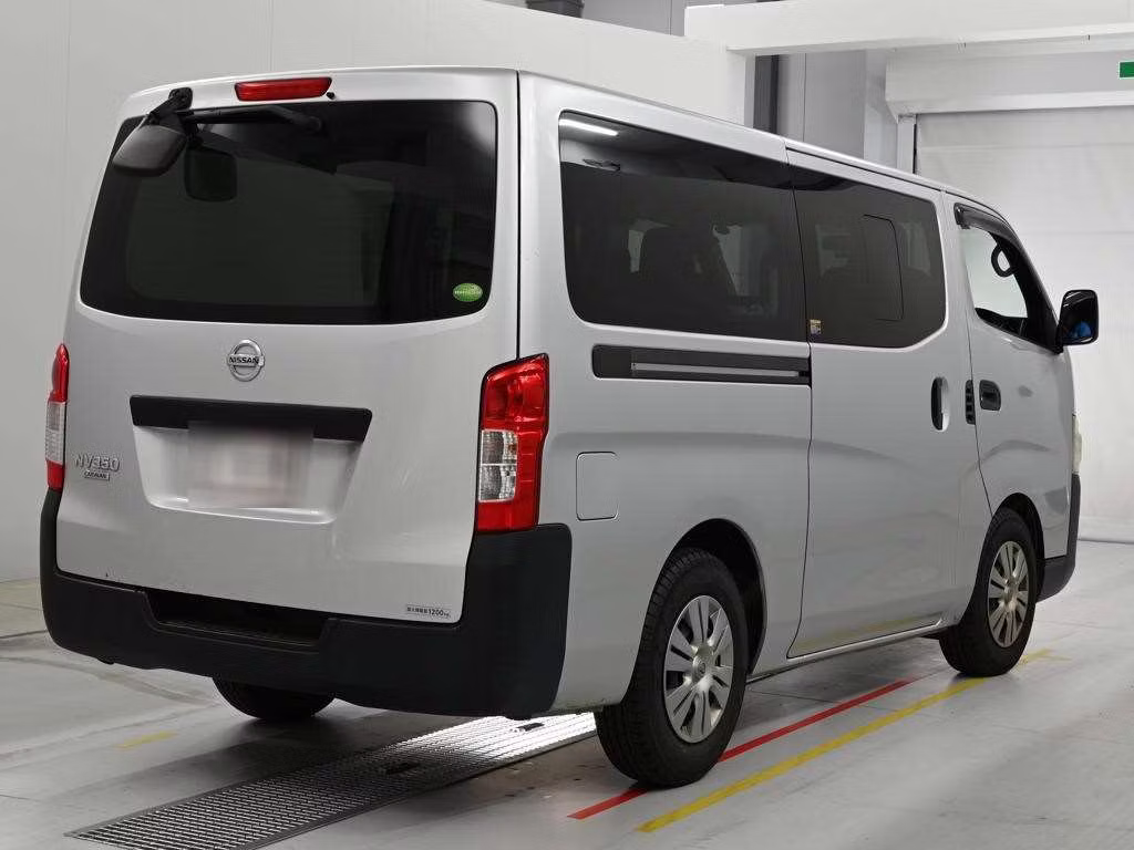 NISSAN NV350 CARAVAN
