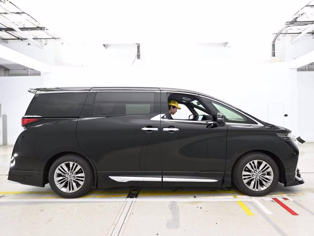 TOYOTA ALPHARD