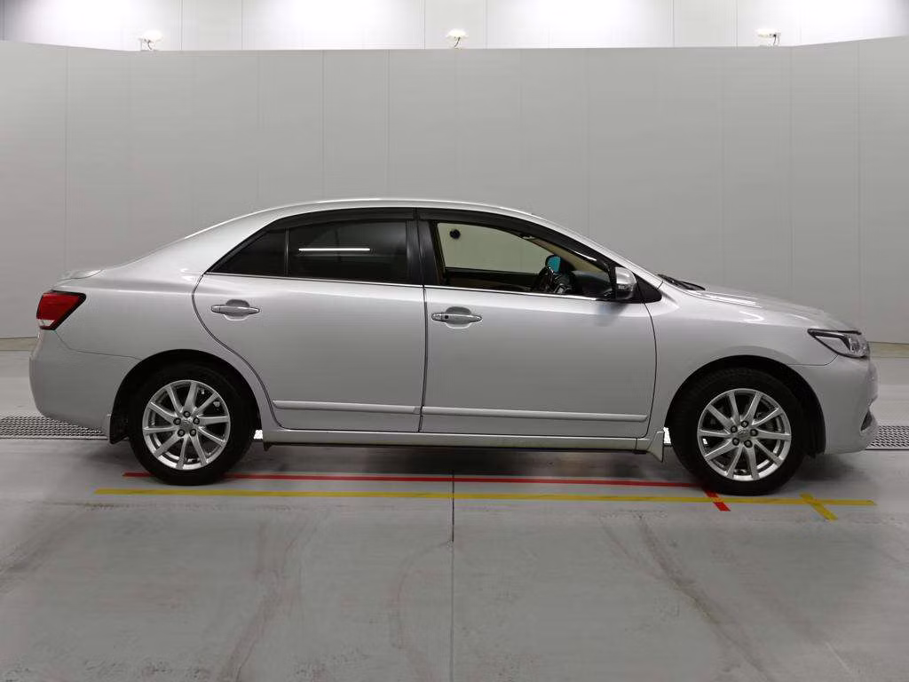 TOYOTA PREMIO