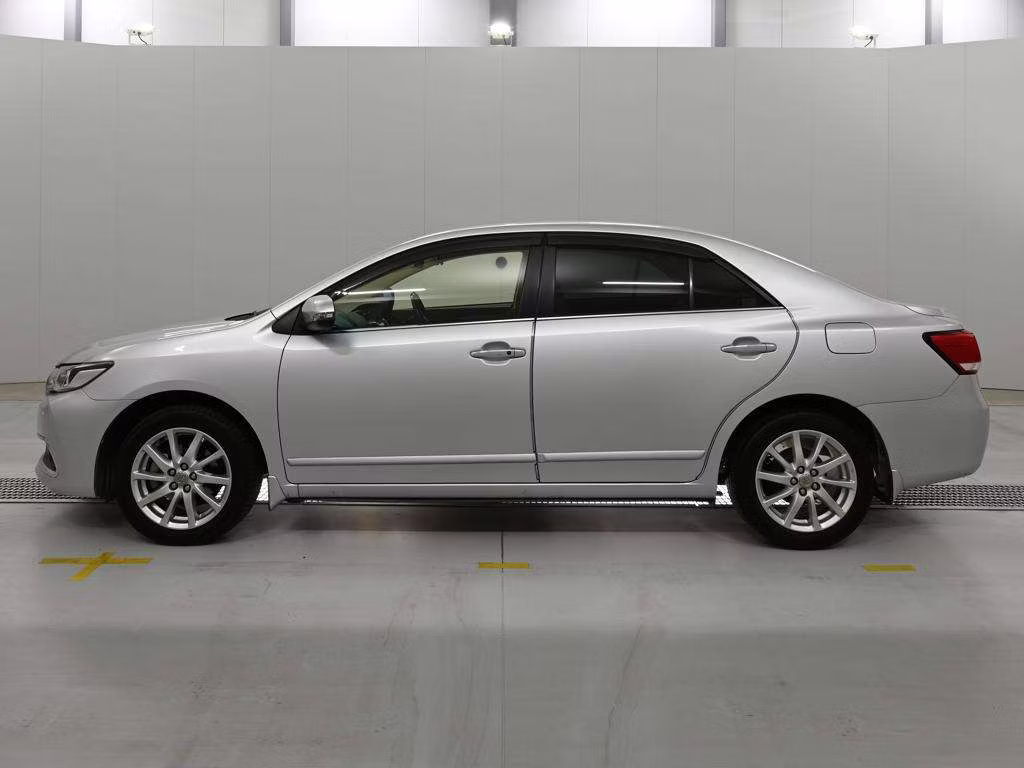TOYOTA PREMIO