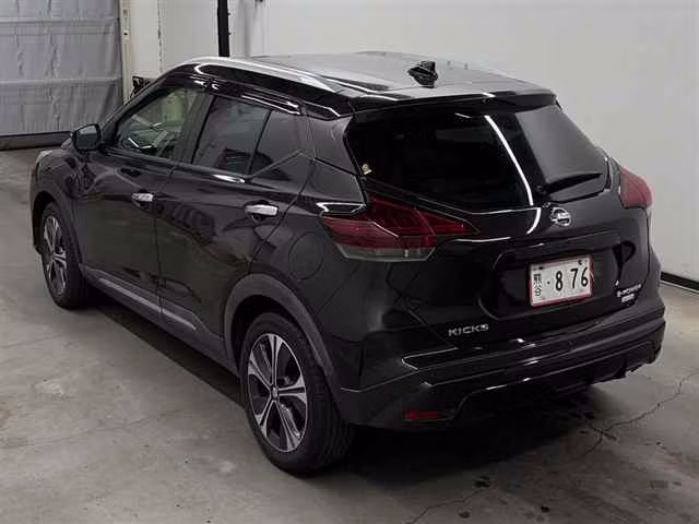 NISSAN KICKS