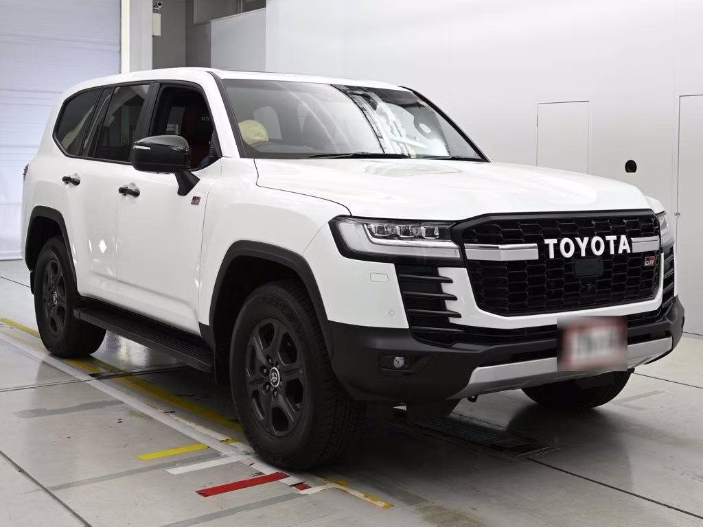 TOYOTA LAND CRUISER