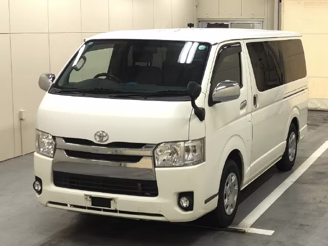 TOYOTA REGIUS ACE
