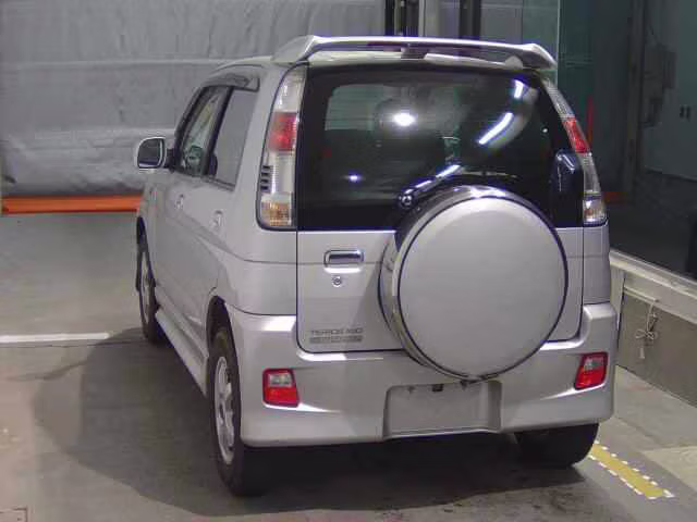 DAIHATSU TERIOS KID