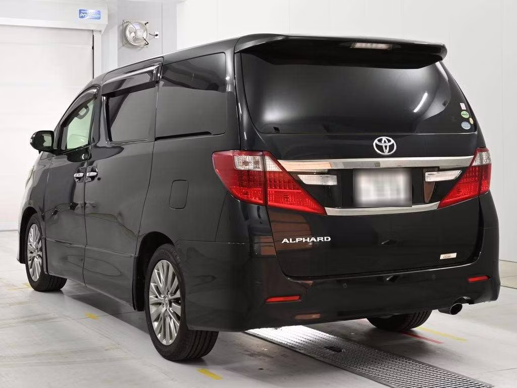 TOYOTA ALPHARD