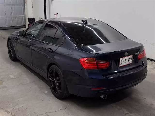 BMW 3-SERIES