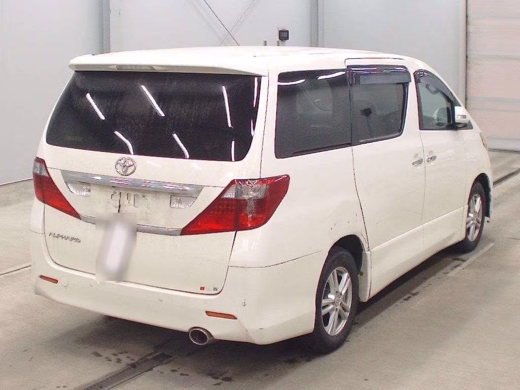 TOYOTA ALPHARD