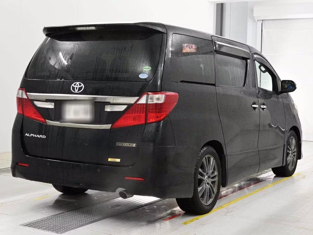 TOYOTA ALPHARD