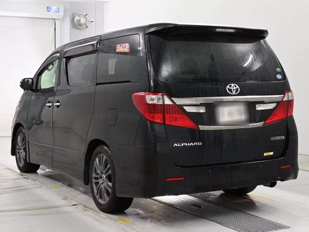 TOYOTA ALPHARD