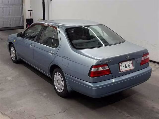 NISSAN BLUEBIRD