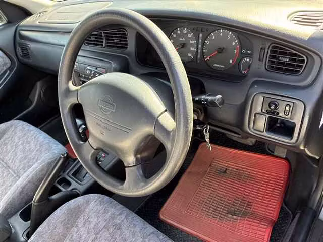 NISSAN BLUEBIRD