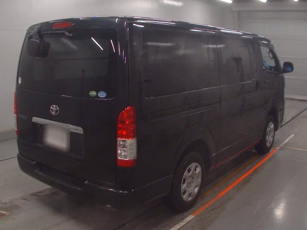 TOYOTA REGIUS ACE