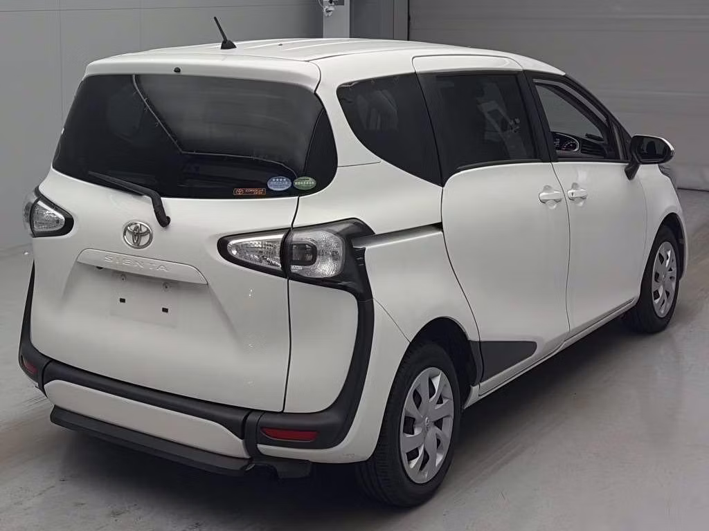 TOYOTA SIENTA