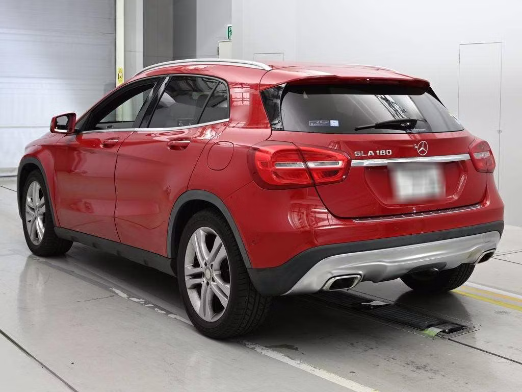 MERCEDES-BENZ GLA-CLASS