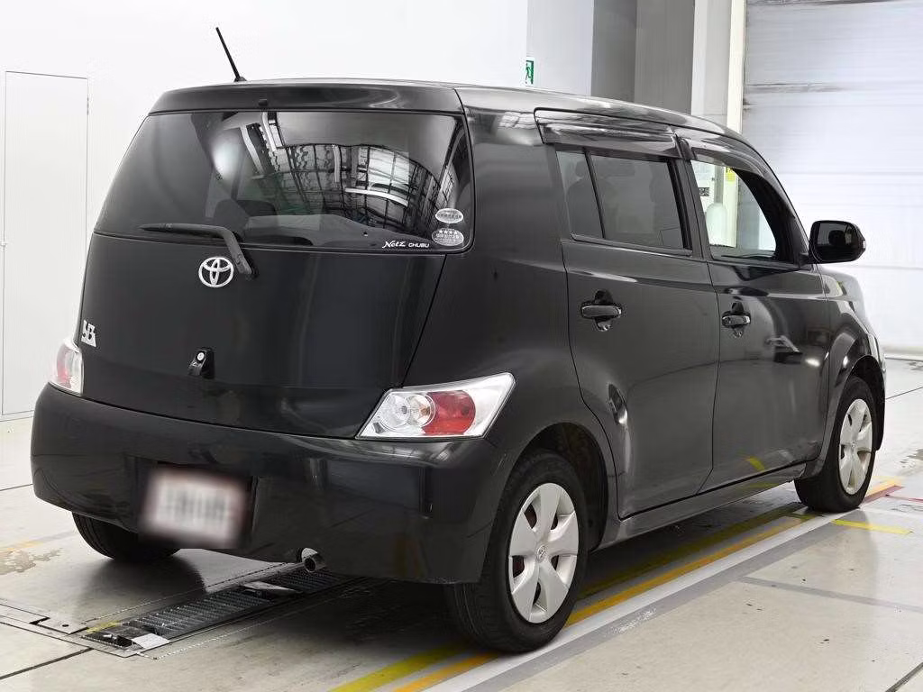 TOYOTA BB