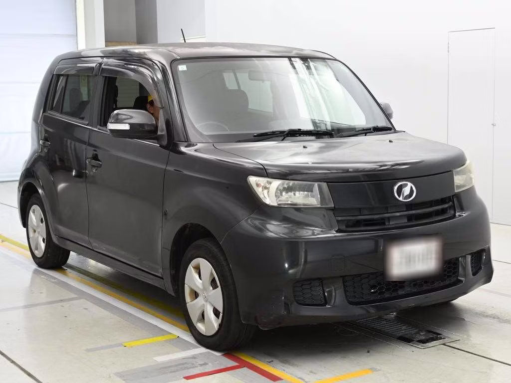 TOYOTA BB