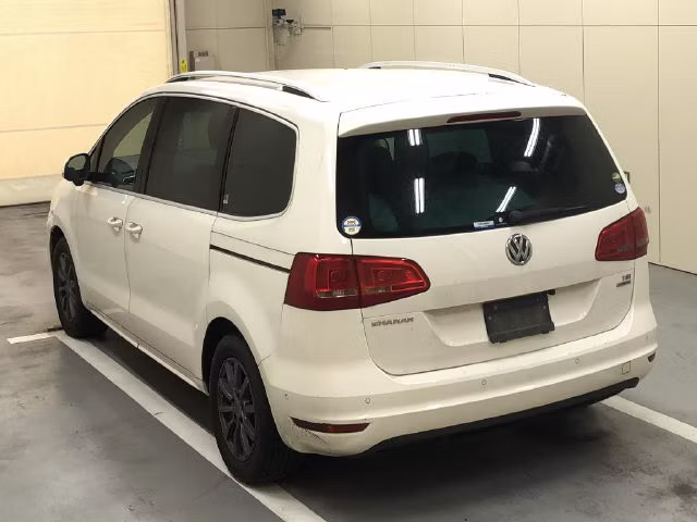 VOLKSWAGEN SHARAN