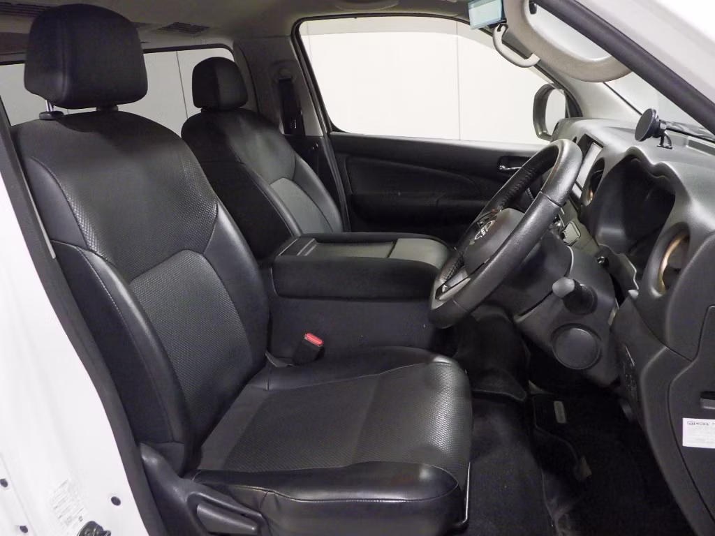 NISSAN CARAVAN