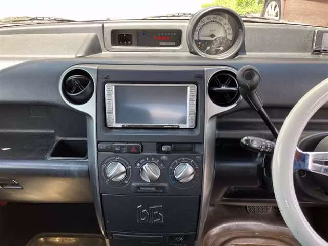 TOYOTA BB