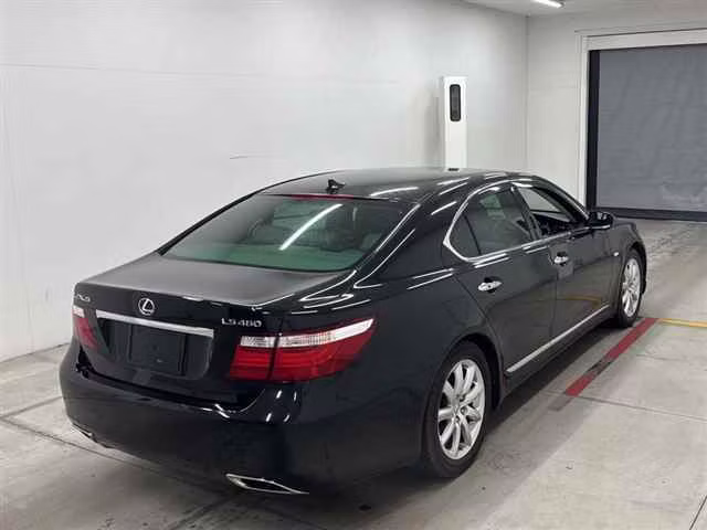 LEXUS LS460