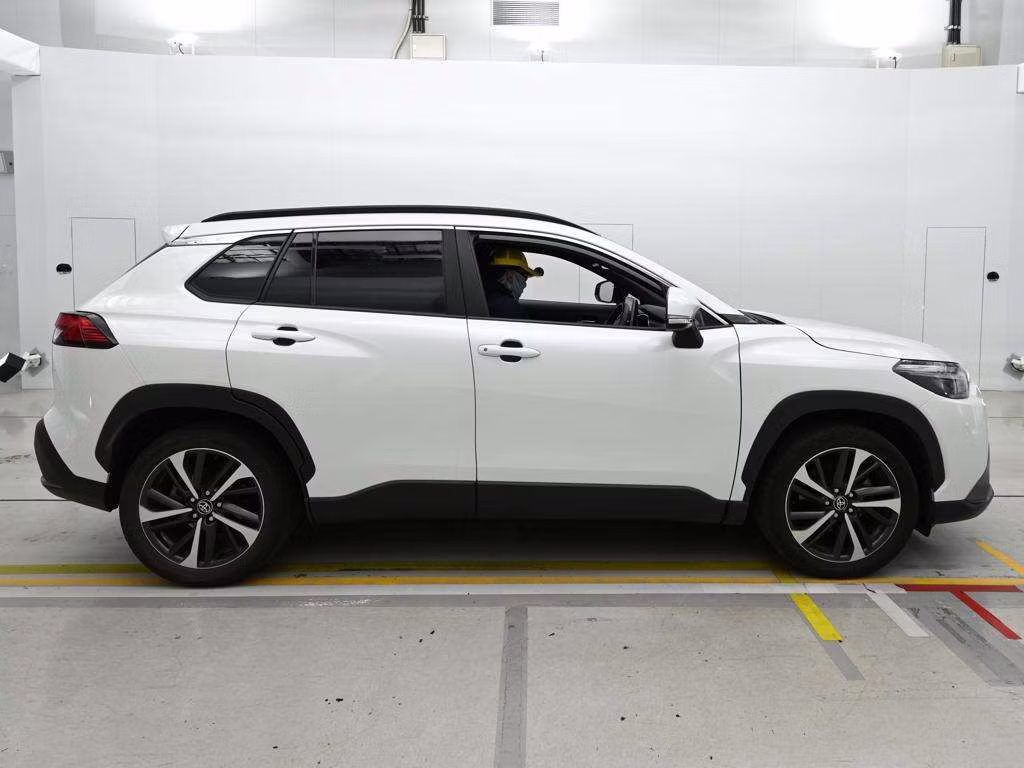 TOYOTA COROLLA CROSS