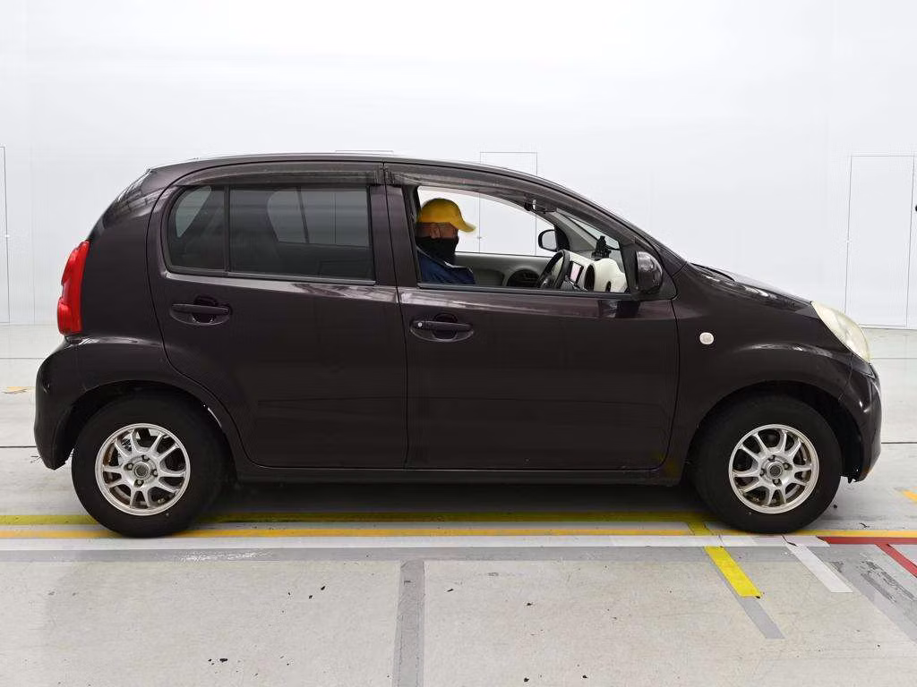 TOYOTA PASSO